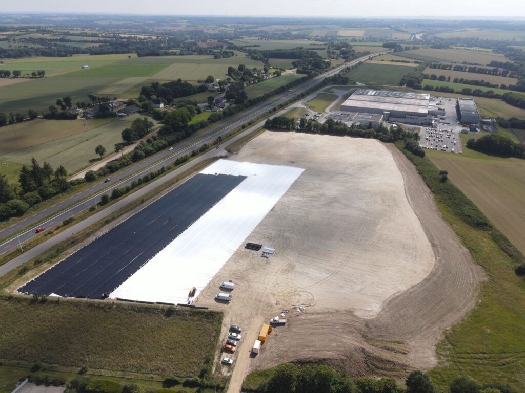 confinement terres polluées avec étanchéité par géomembrane sur site pollué à Loudeac 3